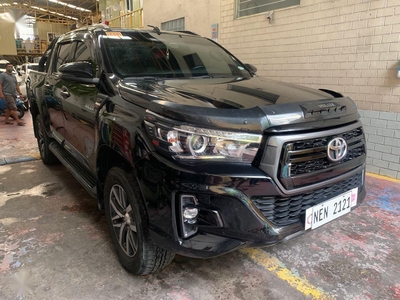 Selling Black Toyota Hilux 2019 in San Juan