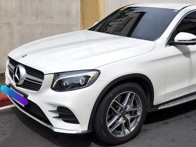 White Mercedes-Benz GLC250 2017 for sale in Quezon