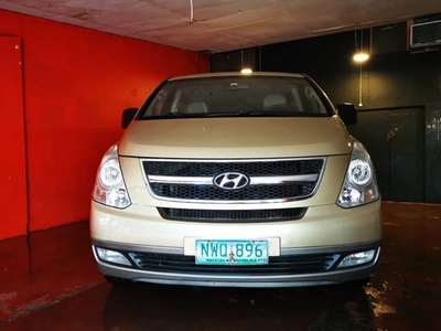 2009 Hyundai Starex 2.5L Gold AT