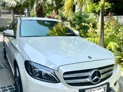 2015 Mercedes-Benz C250 1.8 L AT
