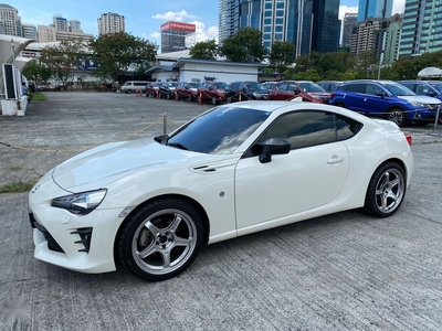 Pearl White Toyota 86 2017 for sale in Automatic