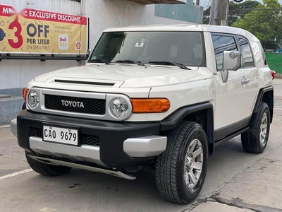 Pearl White Toyota FJ Cruiser 2019 for sale in Quezon