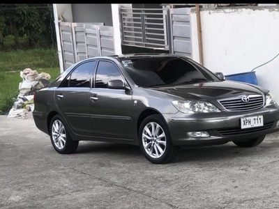 Sell White 2004 Toyota Camry in Quezon City