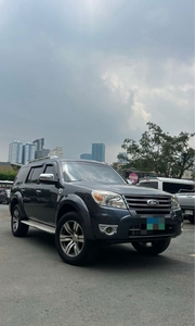 Sell White 2012 Ford Everest in Pasig