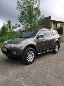 Sell White 2012 Mitsubishi Montero in Baliuag