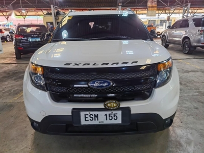 Selling Pearl White Ford Explorer 2015 in Pasig