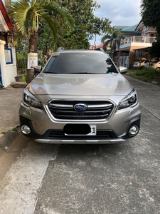 Selling Silver Subaru Outback 2019 in Marikina