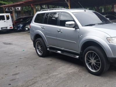 Selling White Mitsubishi Montero 2012 in Rizal