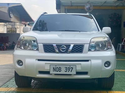 Selling White Nissan X-Trail 2010 in Manila