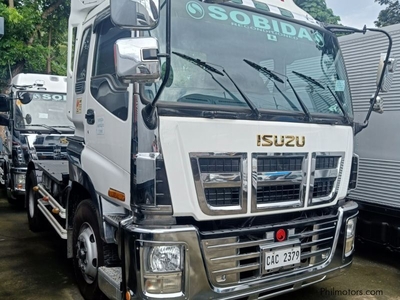 Used Isuzu giga exd 4x2 6-wheel surplus tractor head truck
