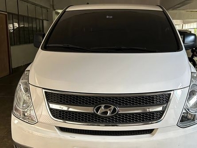 2012 Hyundai Grand Starex