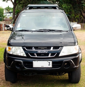 Black Isuzu Crosswind 2005 for sale in Quezon