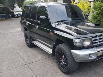 Black Mitsubishi Pajero 2002 for sale in Manila
