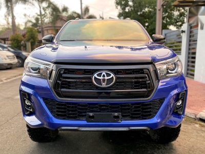 Blue Toyota Hilux 2019 for sale in Automatic
