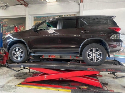 Brown Toyota Fortuner 2017 for sale in Quezon