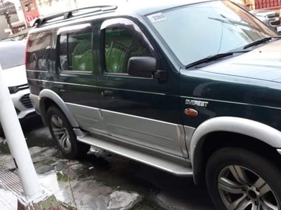 Green Ford Everest 2004 for sale in Manual
