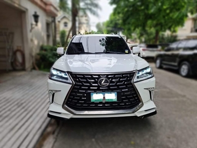 Pearl White Lexus LX 570 2011 for sale in Quezon