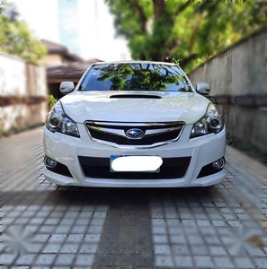 Pearl White Subaru Legacy 2010 for sale in Automatic