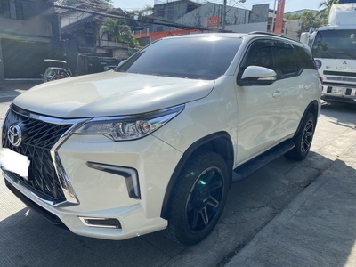 Pearl White Toyota Fortuner 2017 for sale in Manila