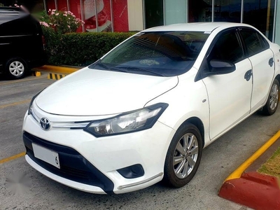 Pearl White Toyota Vios 2017 for sale in Quezon