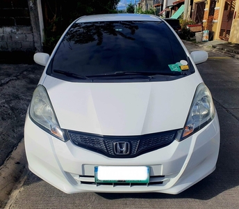 Purple Honda Jazz 2013 for sale in Automatic