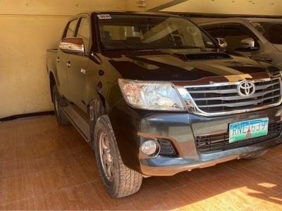 Purple Toyota Hilux 2013 for sale in Macabebe