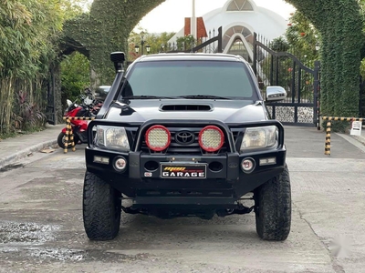 Sell Black 2014 Toyota Hilux in Quezon City