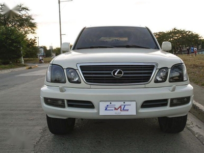 Sell Pearl White 2001 Lexus IS in Quezon City