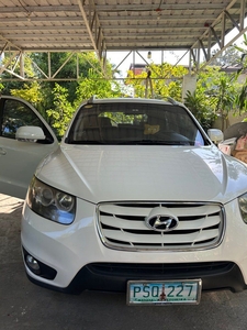 Sell White 2010 Hyundai Santa Fe in Quezon City