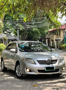 Sell White 2010 Toyota Altis in Manila