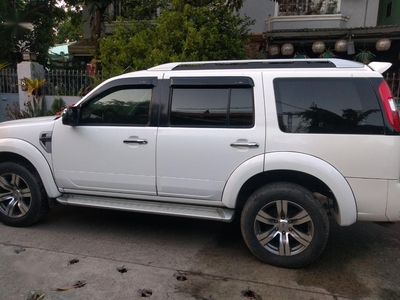 Sell White 2012 Ford Everest in Quezon City