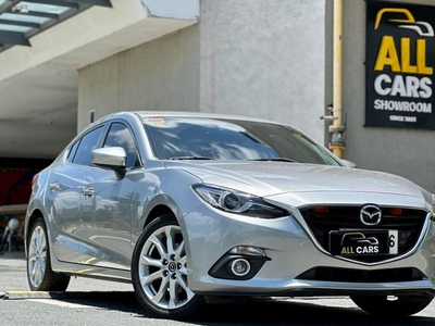 Sell White 2015 Mazda 3 in Makati