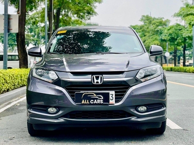 Sell White 2017 Honda Hr-V in Makati