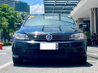 Sell White 2017 Volkswagen Jetta in Makati
