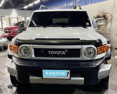 Sell White 2019 Toyota Fj Cruiser in Angeles