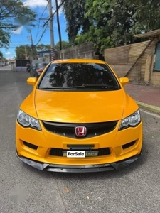 Sell Yellow 2006 Honda Civic in Marikina
