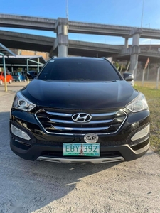 Selling Black Hyundai Santa Fe 2013 in Manila