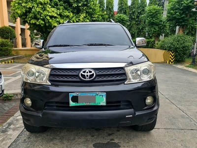 Selling Black Toyota Fortuner 2010 in Pasig