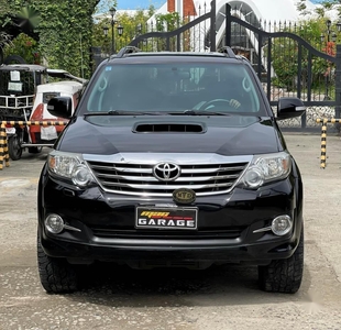 Selling Black Toyota Fortuner 2015 in Quezon