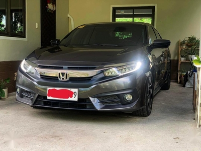 Selling Grey Honda Civic 2017 in Manila