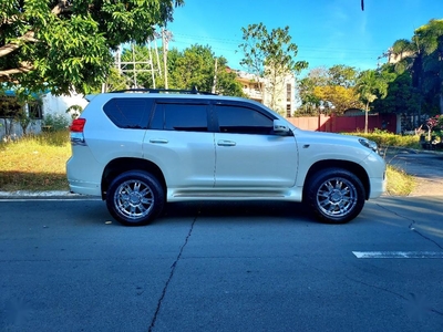 Selling Pearl White Ford Expedition 2011 in Las Piñas
