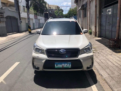 Selling Pearl White Subaru Forester 2013 in Pasig