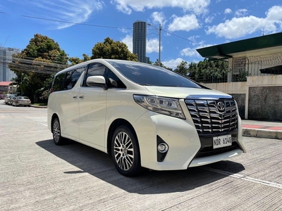 Selling Pearl White Toyota Alphard 2016 in Quezon City