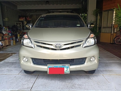 Selling Pearl White Toyota Avanza 2013 in Baguio