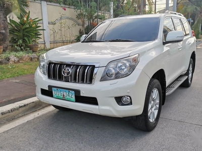 Selling Pearl White Toyota Land cruiser prado 2012 in Manila
