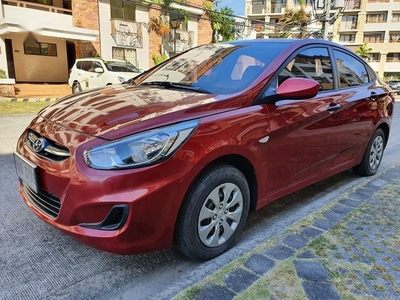 Selling Red Hyundai Accent 2018 in Pasig