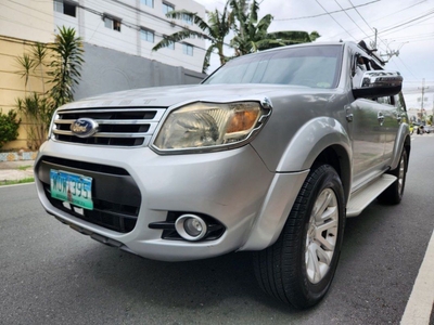 Selling Silver Ford Everest 2013 in Quezon City