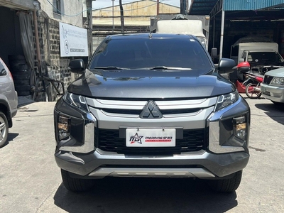 Selling Silver Mitsubishi Strada 2020 in Manila