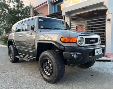 Selling Silver Toyota FJ Cruiser 2015 in Quezon