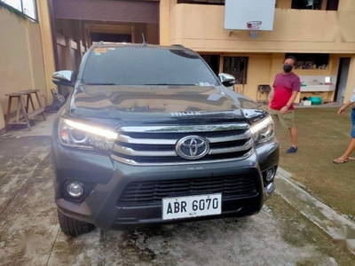 Selling Silver Toyota Hilux 2017 in San Juan